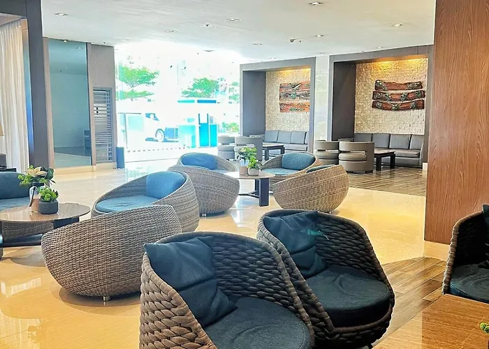 Bay, Seaside Living Near Moa, Unit Apartamento *